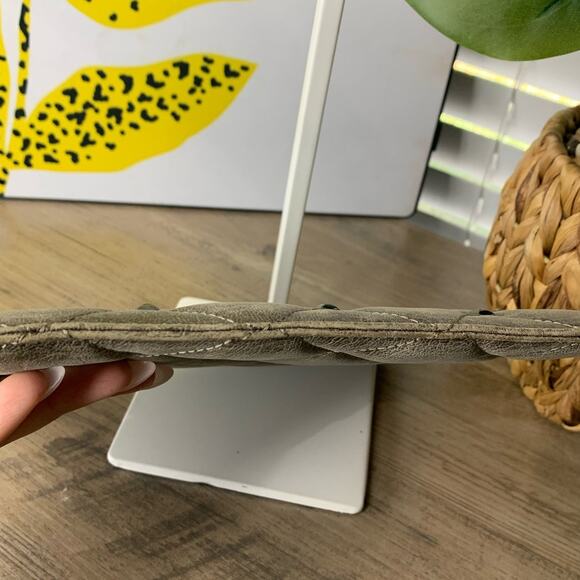 Michael Kors Metallic Broze Ipad Tablet Sleeve Slim - Picture 8 of 9